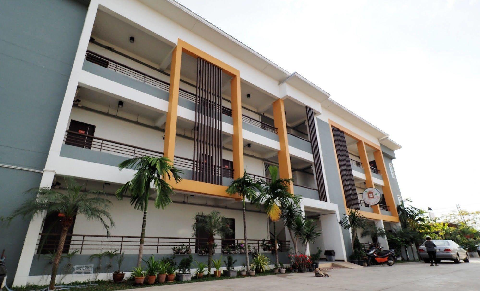 Bansuandokmai Hotel Kabin Buri Exterior photo